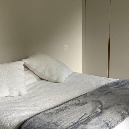 Charme Moderne Bed & Breakfast Le Val-Saint-Germain Ngoại thất bức ảnh